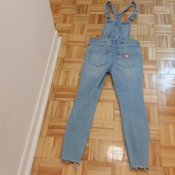 Guess bib overall distressed jeans - Picture 2 of 8